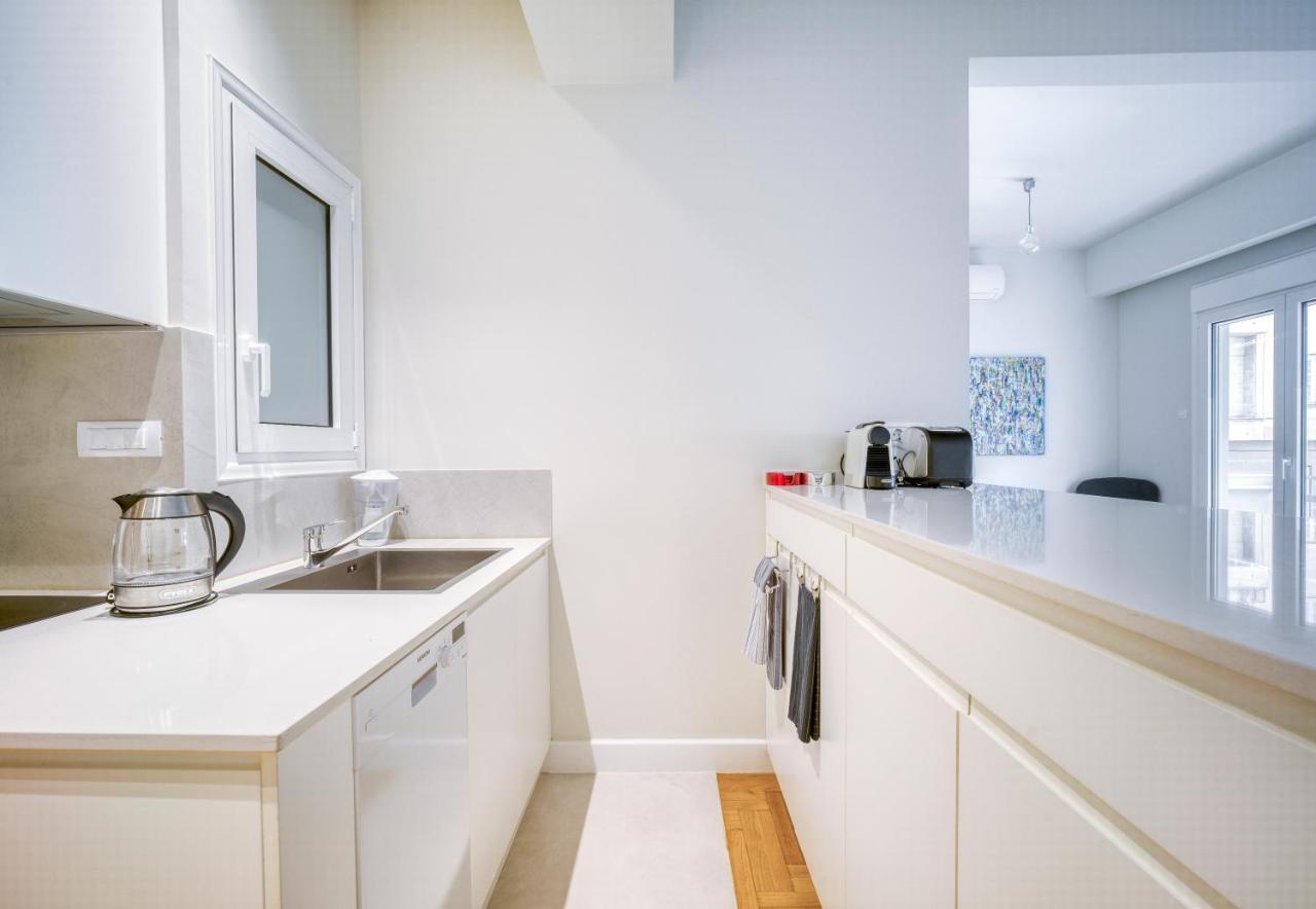 Lovely Sunlit Central Athens 2 Bedroom 2 Bathroom Condo Exterior photo